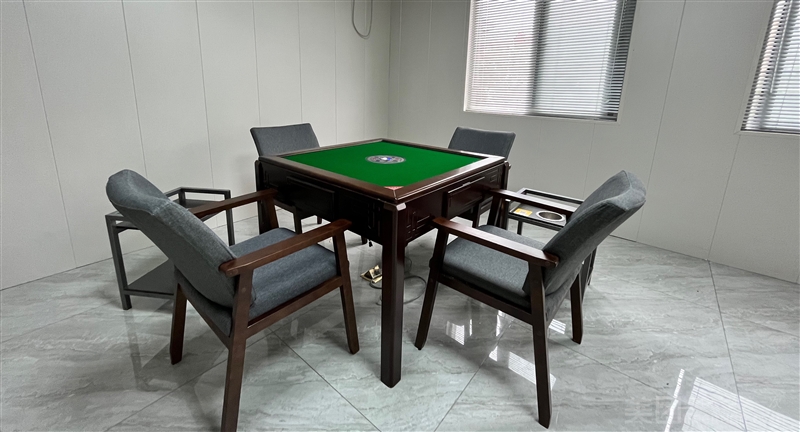 馨苑棋牌的图标