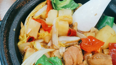 鲍厨娘黄焖鸡（徐师大店）的图标