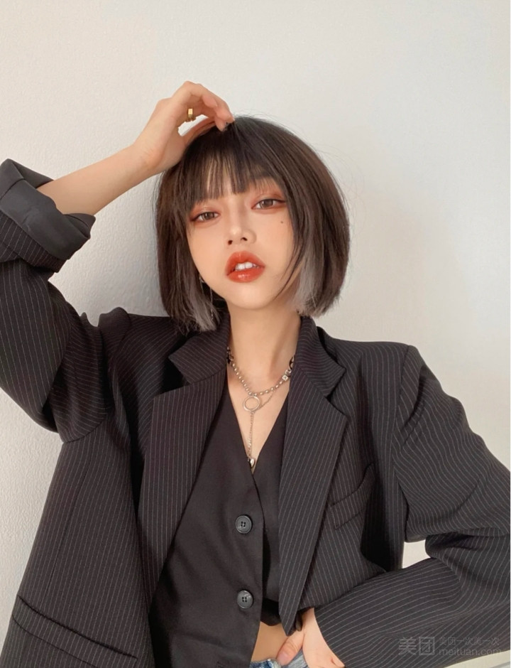 美誉发型设计美睫美甲工作室的图标
