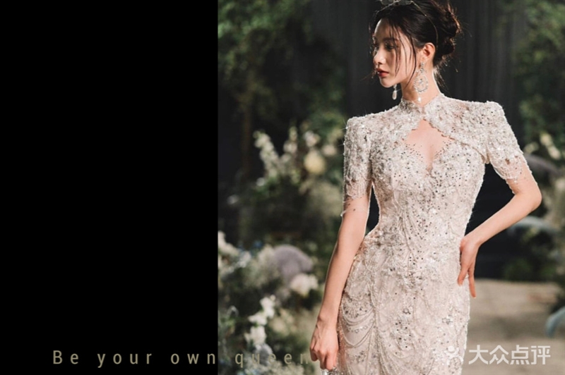 J.WHITE景白婚纱(品牌婚纱集合店)的图标