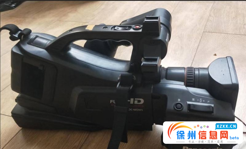 松下摄像机九成新低价出售 