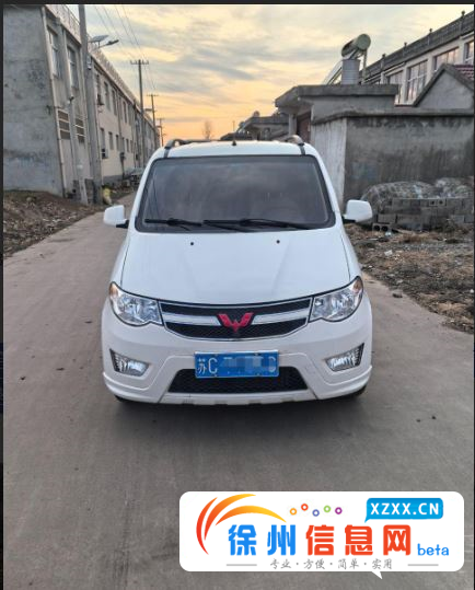 17年五菱宏光S，高配1.5排量