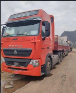 重汽豪沃 T7H 半挂车（审过车了）